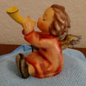 Hummel Figurine HUM 391